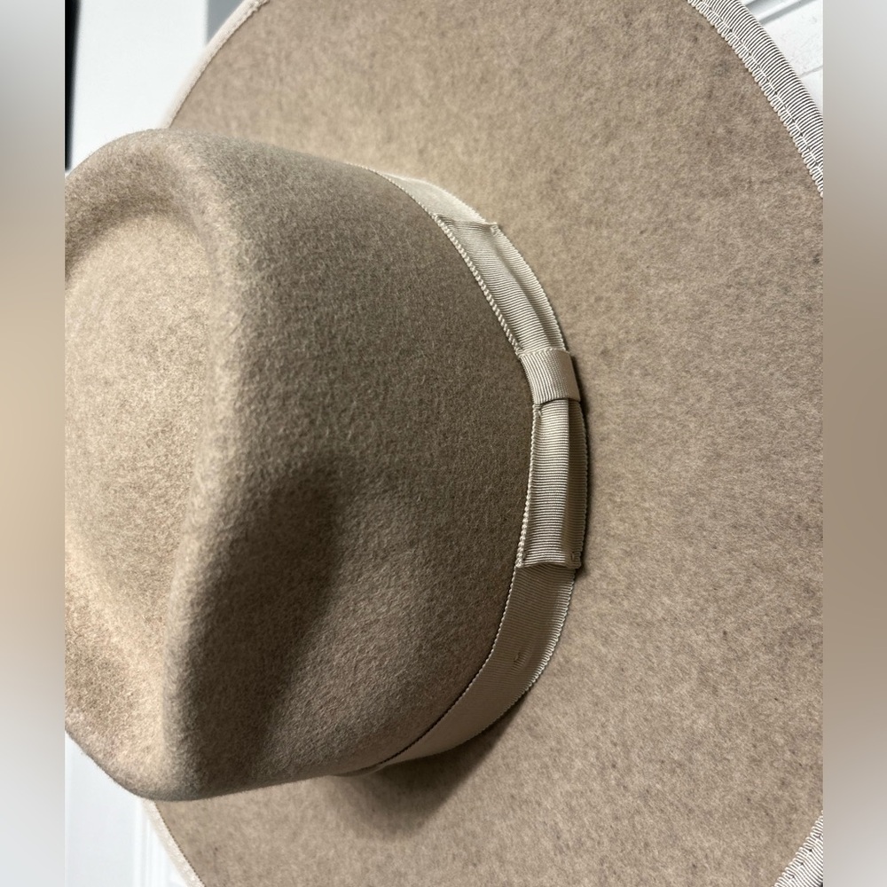 Olive & Plique Oatmeal LEVON wool felt Rancher